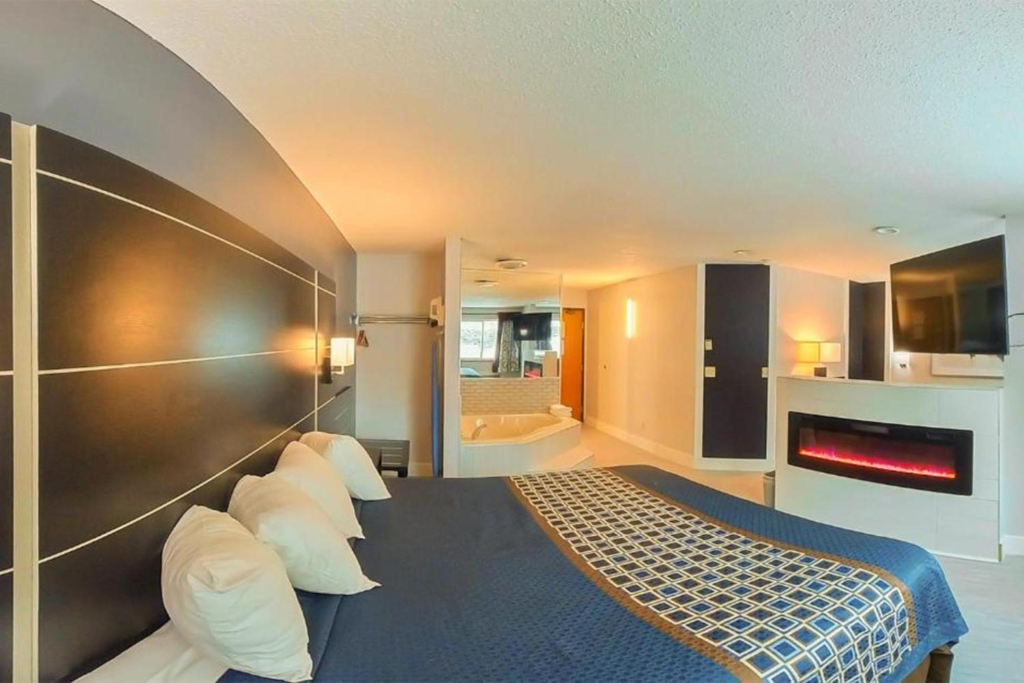 Coratel Inn & Suites By Jasper Hastings Exterior foto